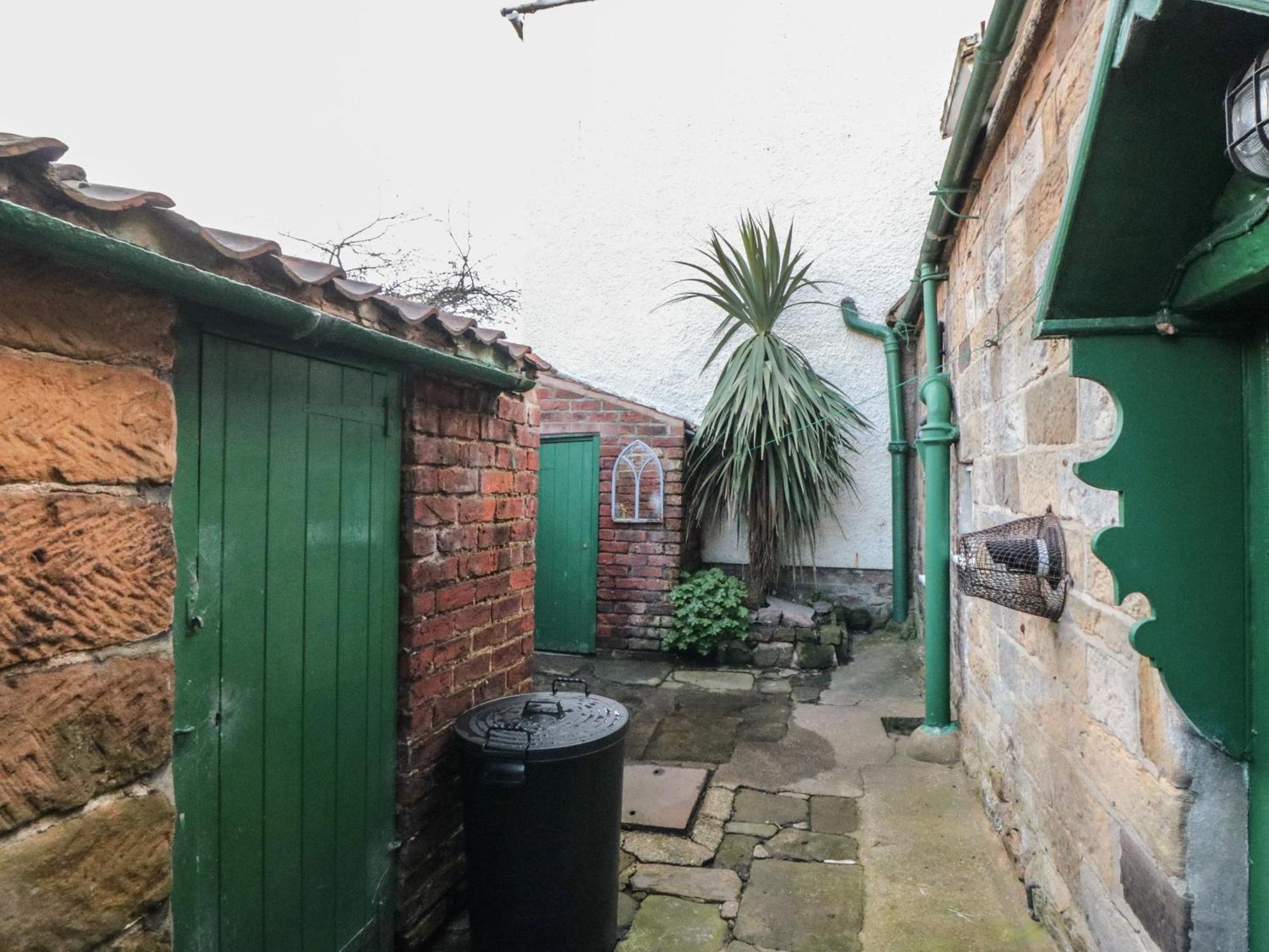 Newton Cottage Whitby Eksteriør billede